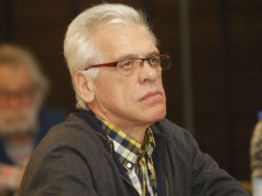 Ρήξη και μη καταβολή δόσεων ζήτησαν Πετράκος και Μηλιός